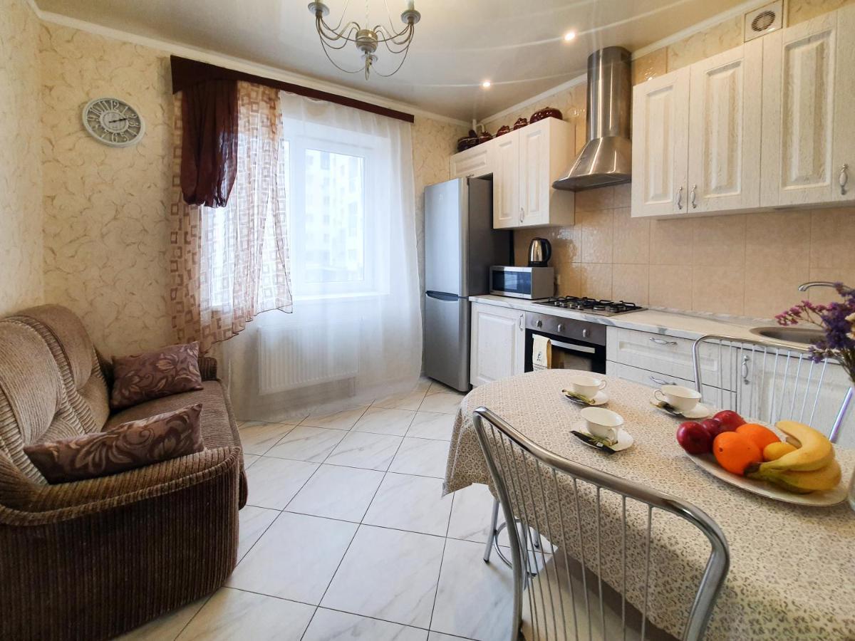 Lux Apartament Dacha Harkiv Dış mekan fotoğraf