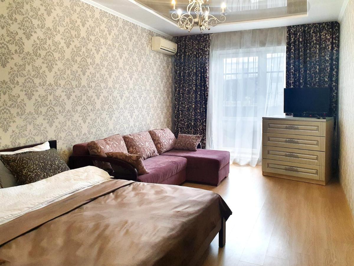 Lux Apartament Dacha Harkiv Dış mekan fotoğraf